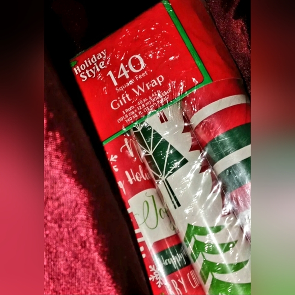 Twelve Piece Christmas Gift Wrapping & Decor Set - Picture 8 of 9